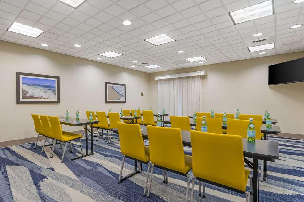 Comfort Suites Sarasota-Siesta Key Vamo Съоръжения снимка