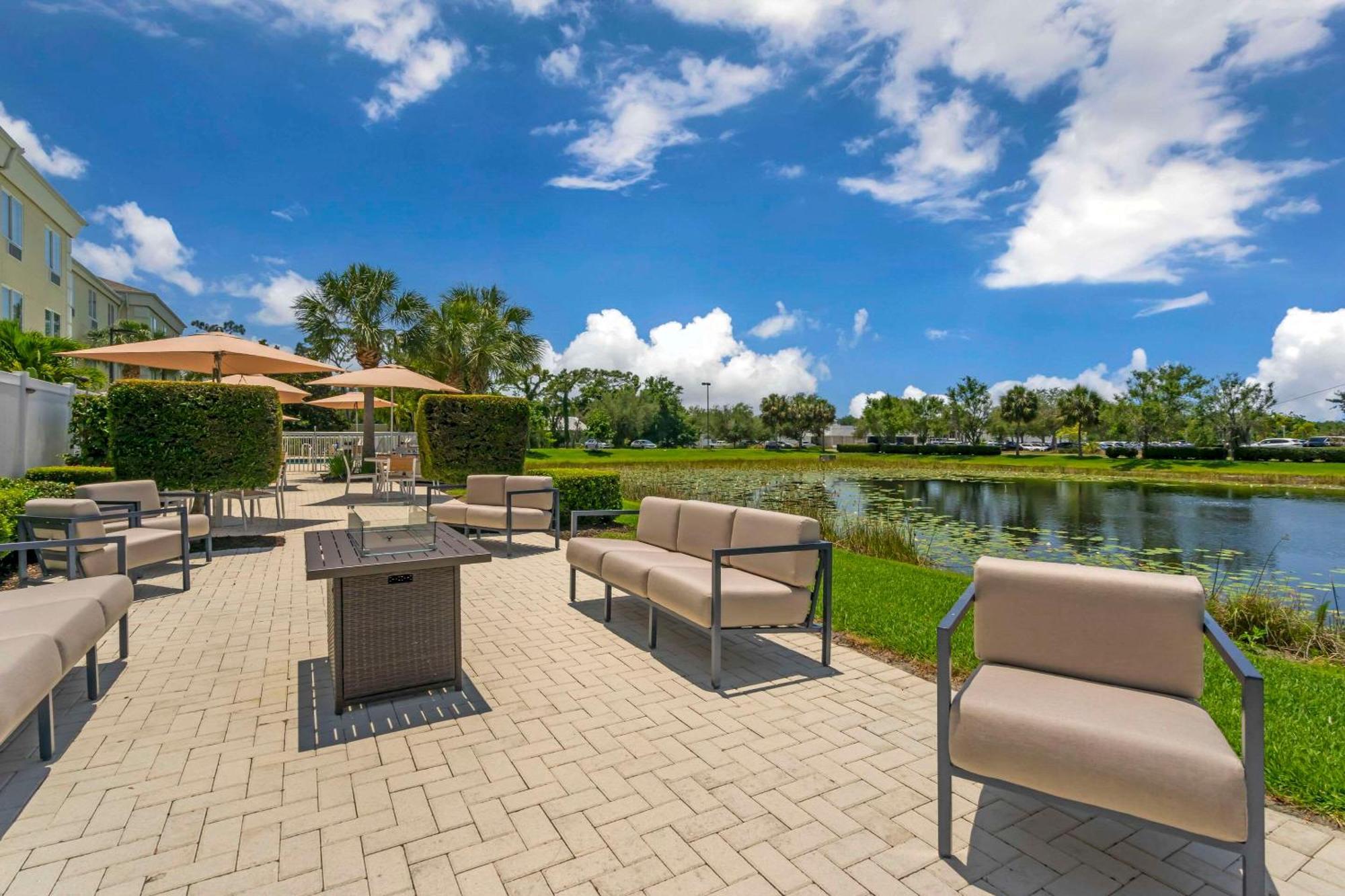 Comfort Suites Sarasota-Siesta Key Vamo Екстериор снимка